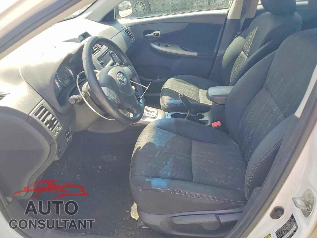 TOYOTA COROLLA 2013 - 2T1BU4EEXDC064020