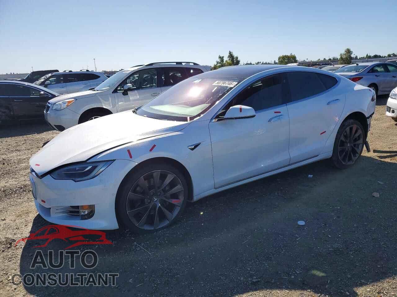 TESLA MODEL S 2018 - 5YJSA1E20JF281337