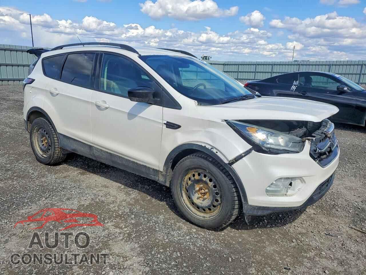 FORD ESCAPE 2017 - 1FMCU9G98HUB10112
