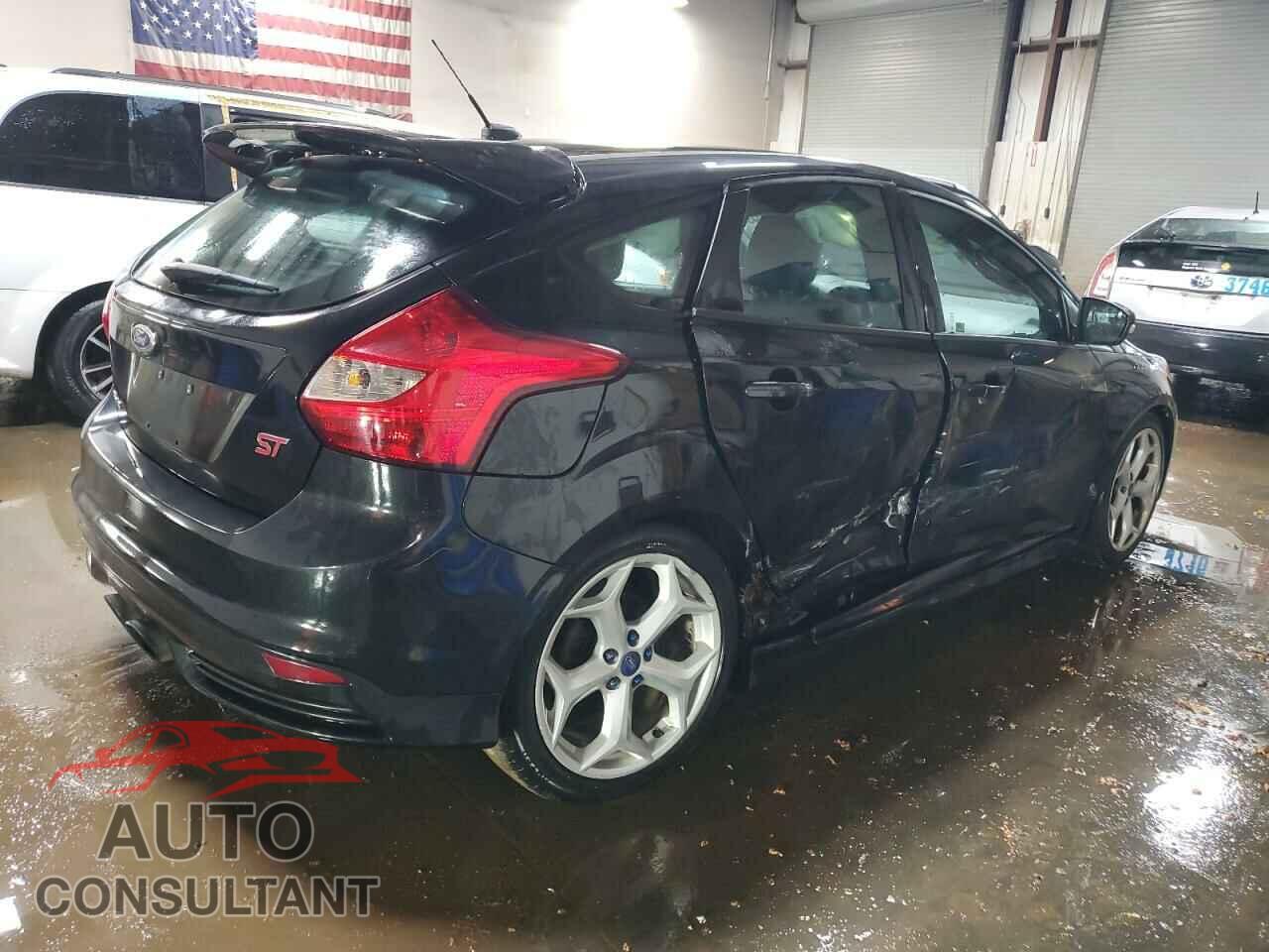 FORD FOCUS 2013 - 1FADP3L96DL379900