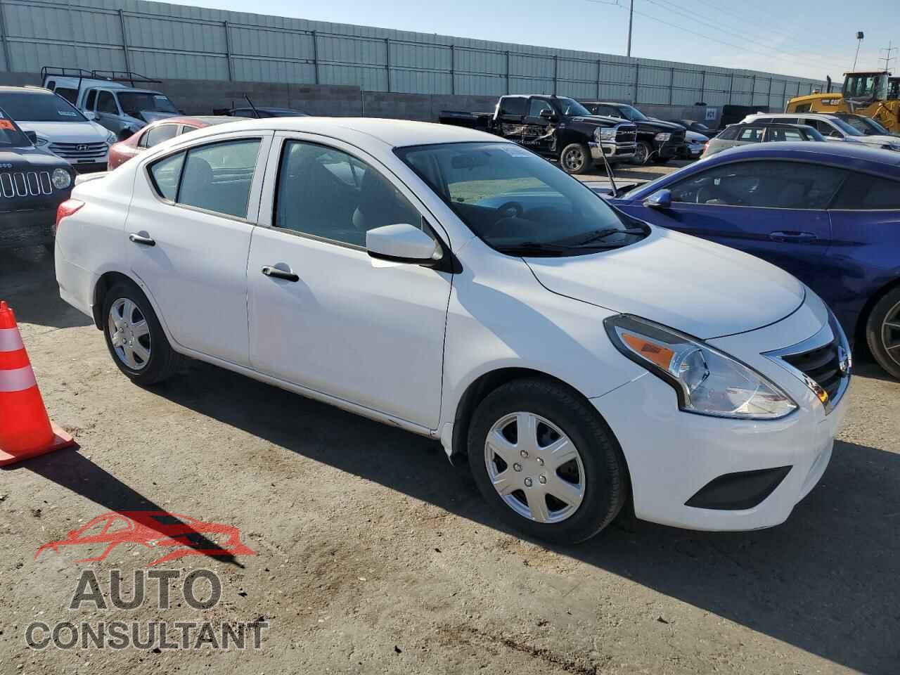 NISSAN VERSA 2017 - 3N1CN7AP3HL857241