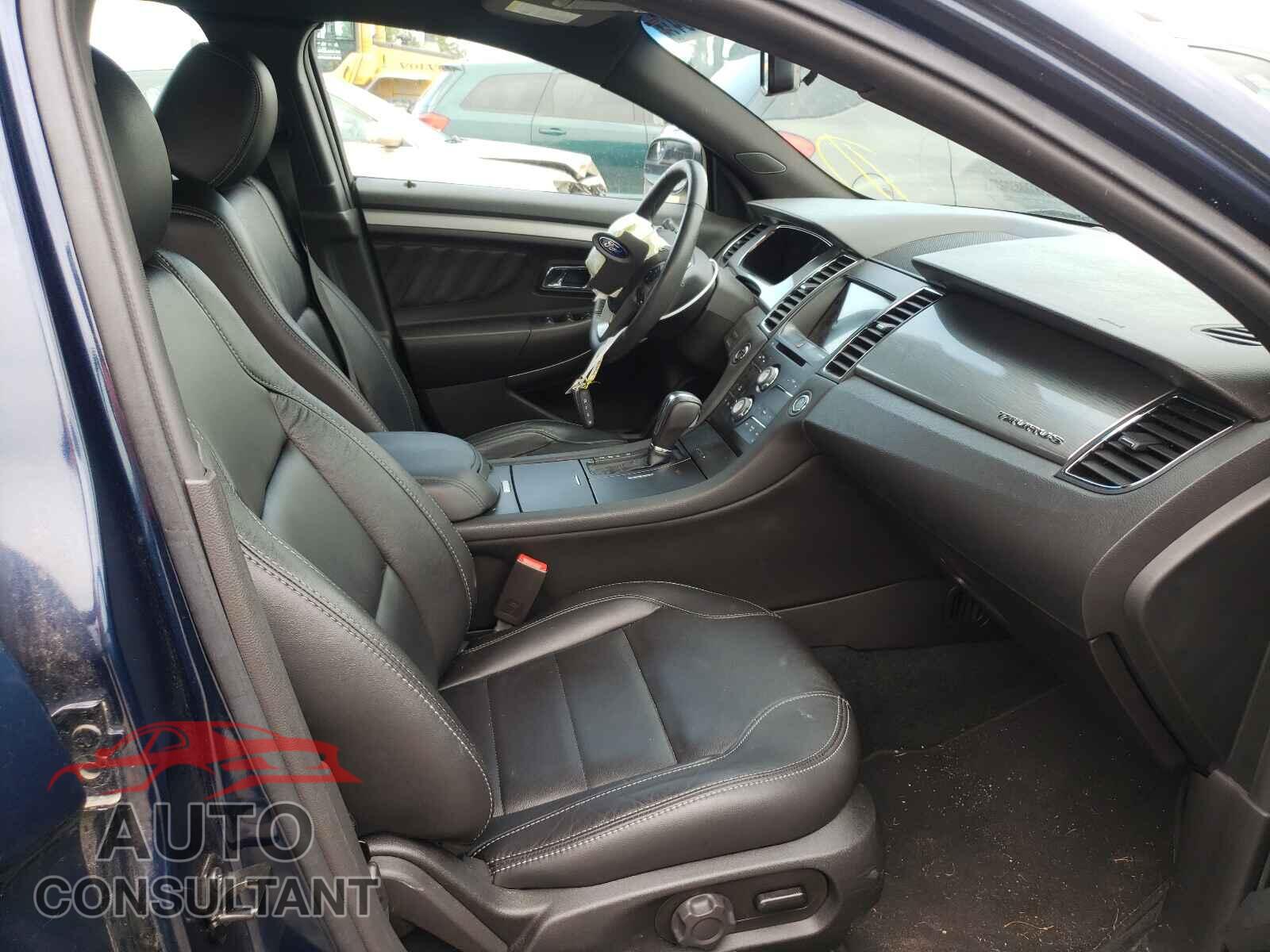 FORD TAURUS 2017 - 1FAHP2E86HG106261