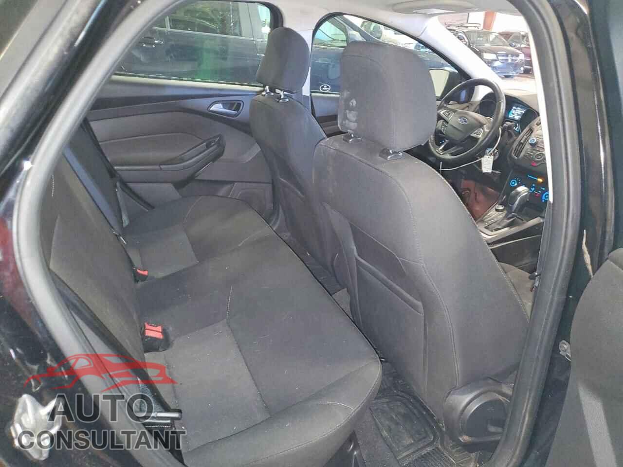 FORD FOCUS 2016 - 1FADP3F21GL209978