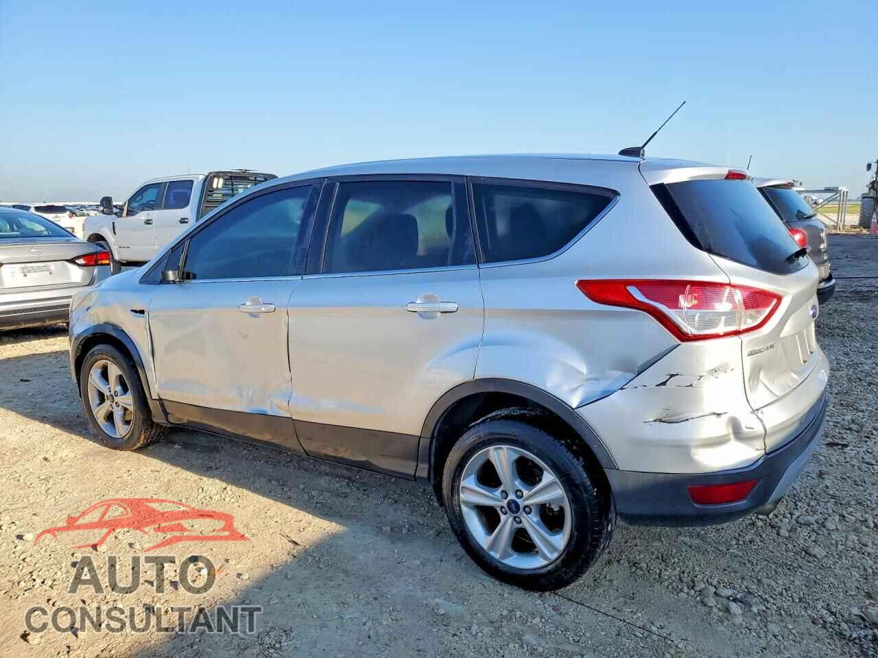FORD ESCAPE 2015 - 1FMCU0G70FUB93252