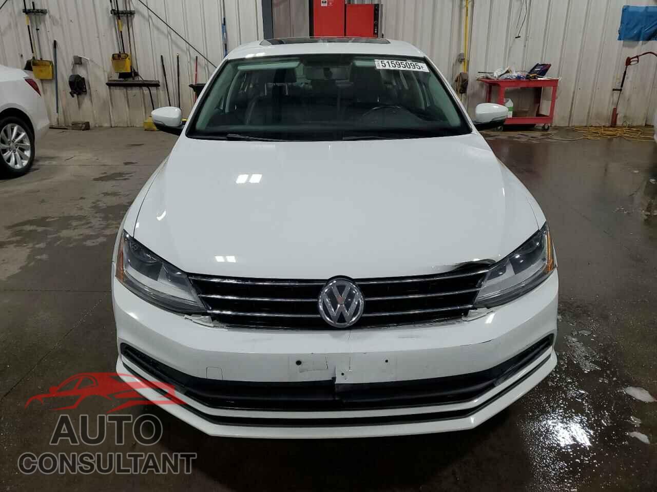 VOLKSWAGEN JETTA 2017 - 3VWDB7AJ9HM359722