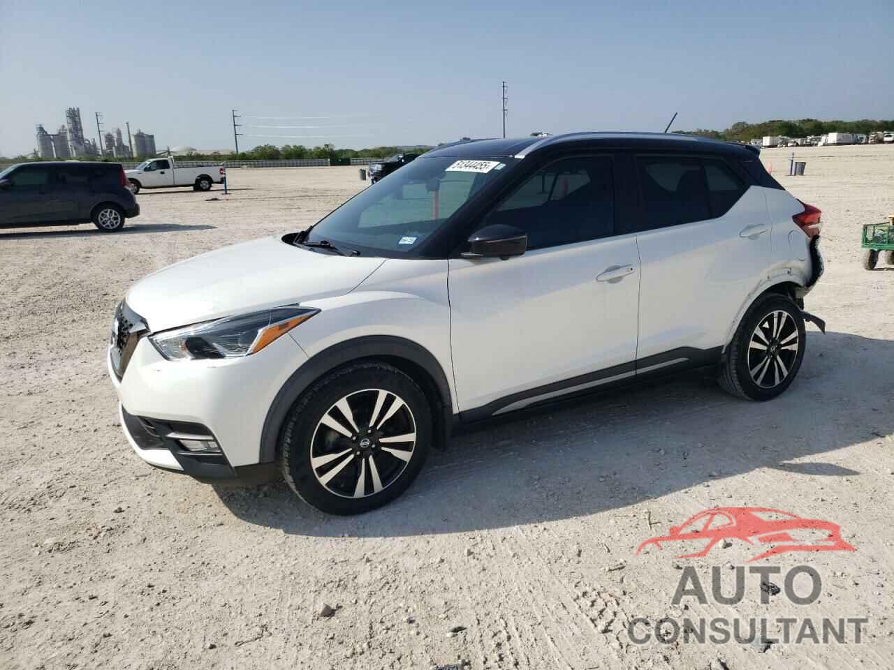 NISSAN KICKS 2019 - 3N1CP5CU8KL562581