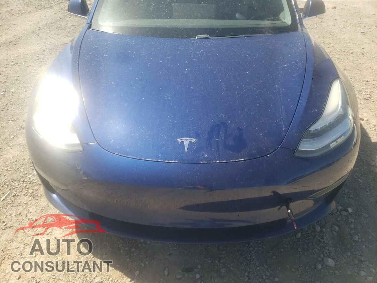 TESLA MODEL 3 2018 - 5YJ3E1EA1JF160915