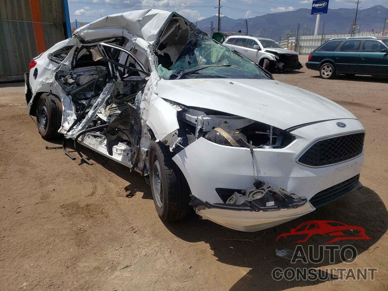 FORD FOCUS 2016 - 1FADP3E26GL298321