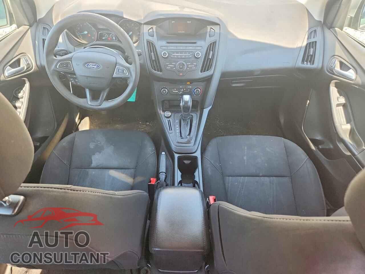 FORD FOCUS 2016 - 1FADP3K23GL282954