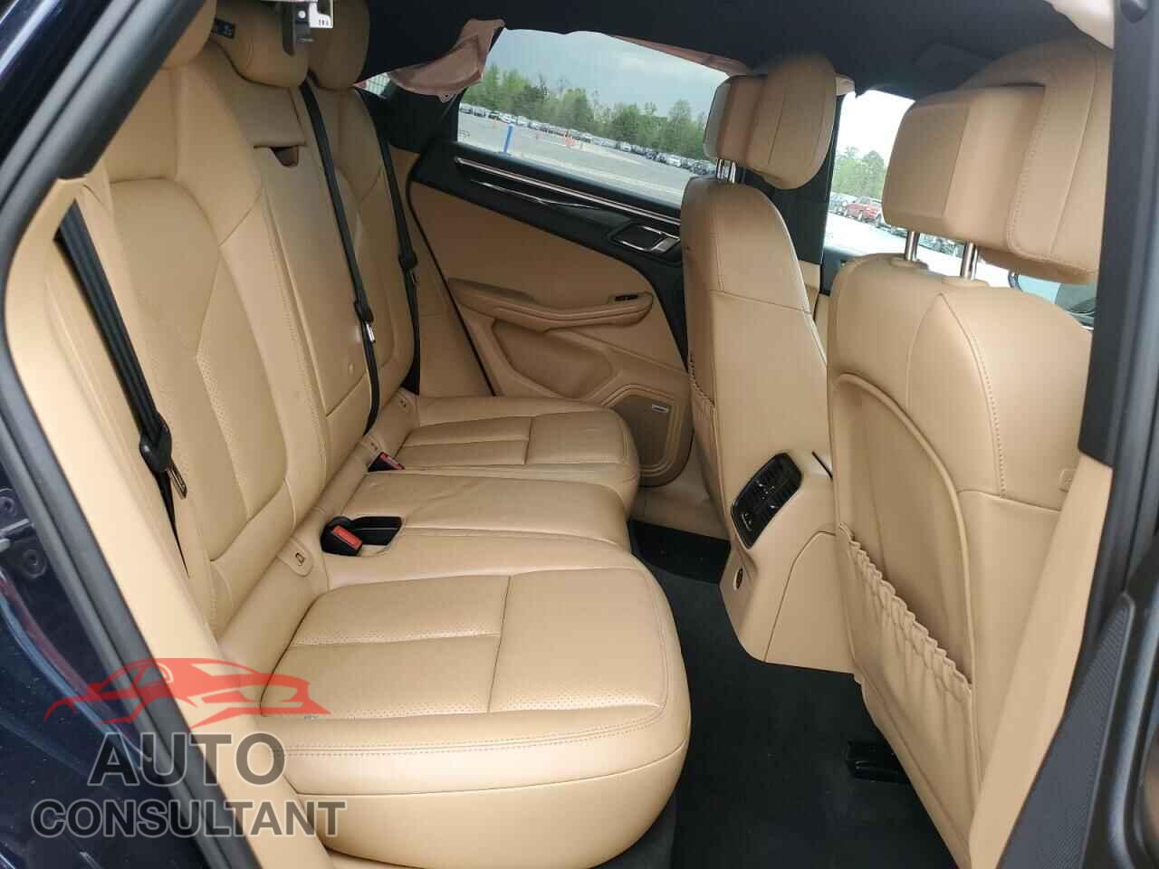 PORSCHE MACAN 2017 - WP1AA2A57HLB04159