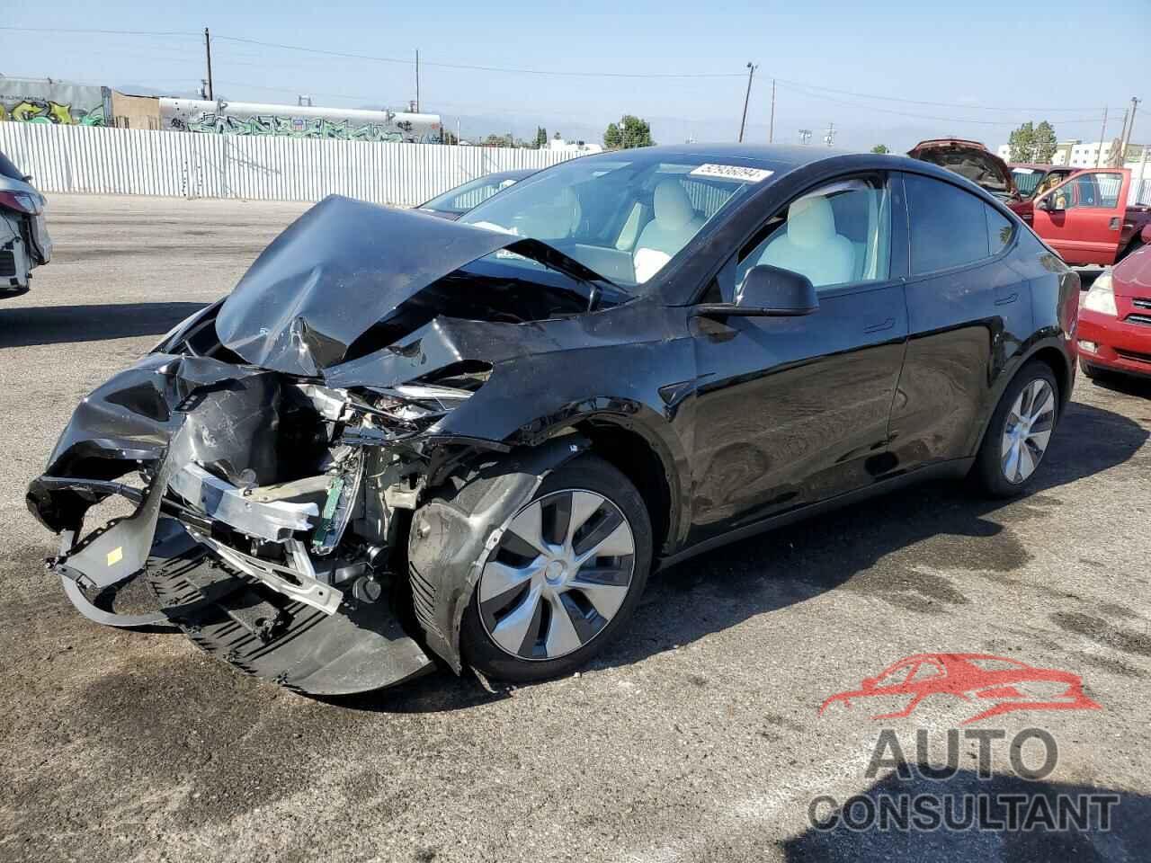 TESLA MODEL Y 2024 - 7SAYGDED8RF015106