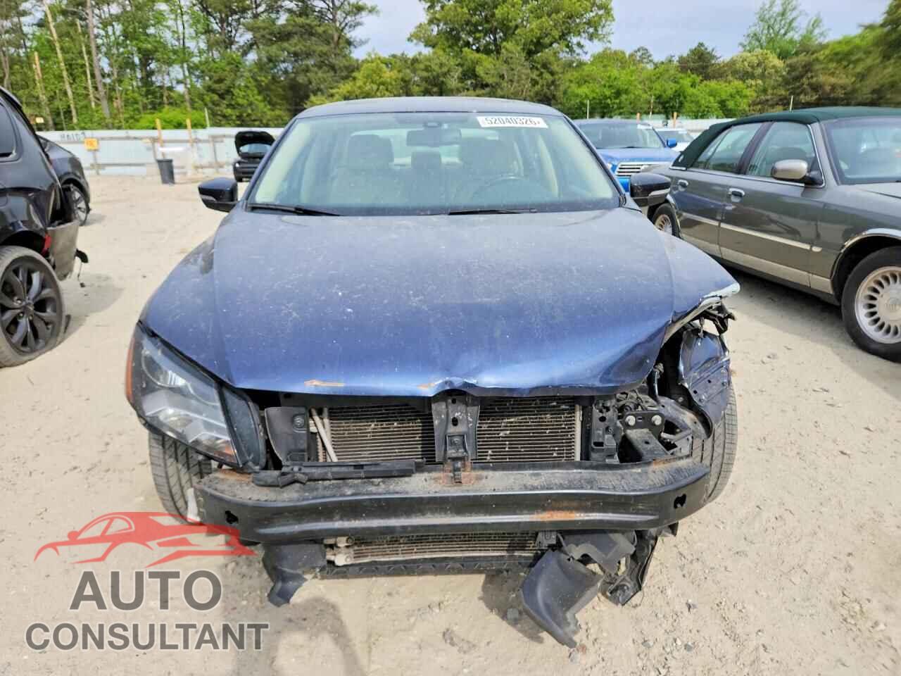 VOLKSWAGEN PASSAT 2013 - 1VWBN7A32DC117236