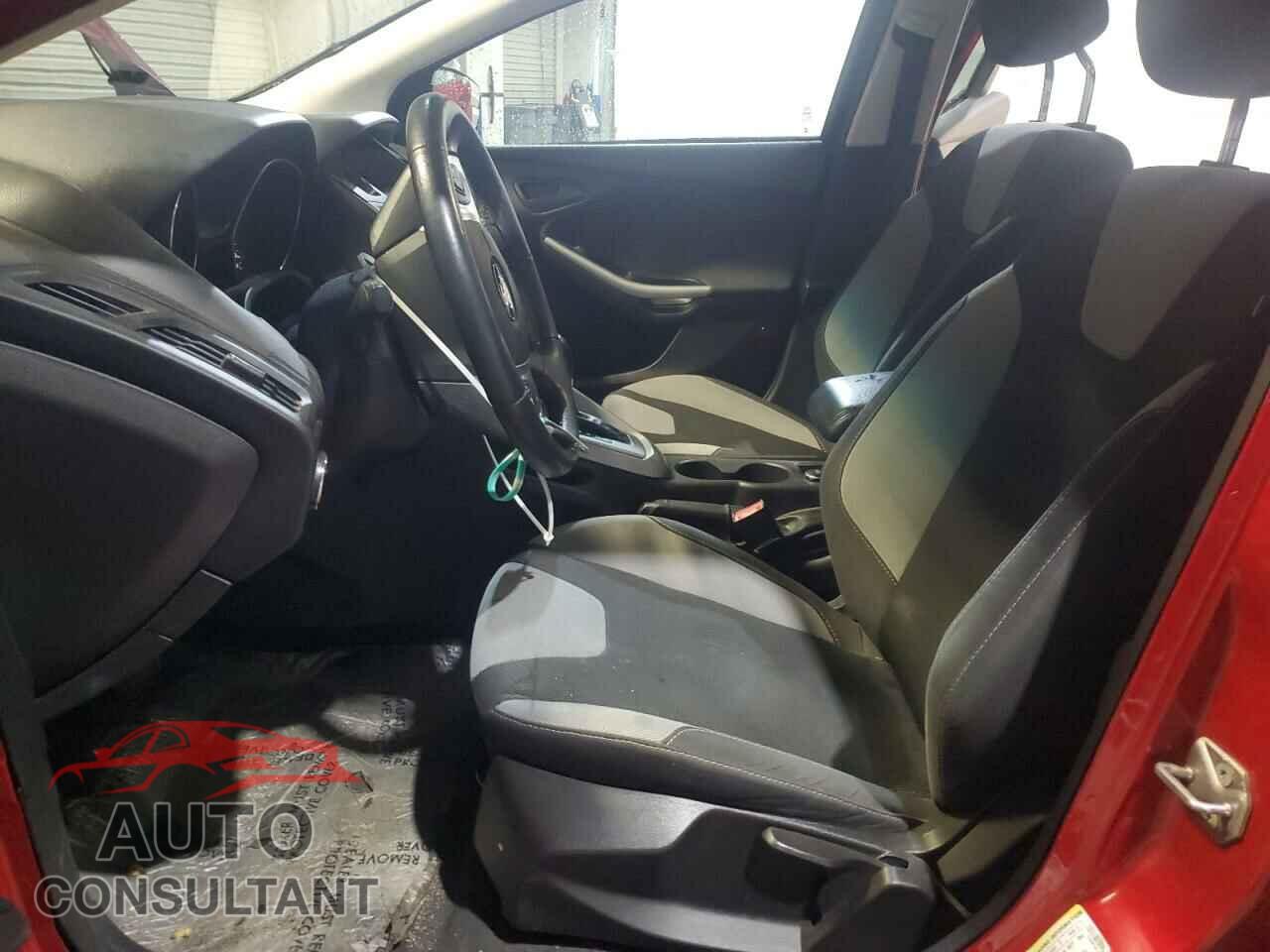 FORD FOCUS 2012 - 1FAHP3K24CL260702