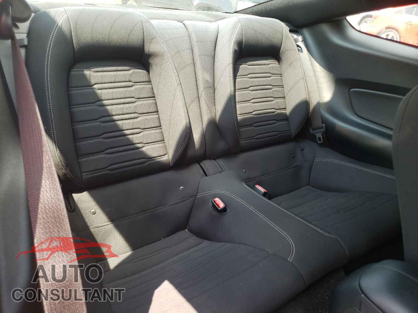 FORD MUSTANG 2017 - 1FA6P8THXH5304592