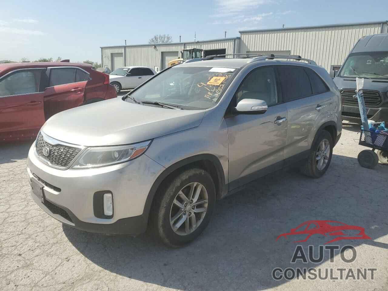 KIA SORENTO 2015 - 5XYKT3A69FG556556