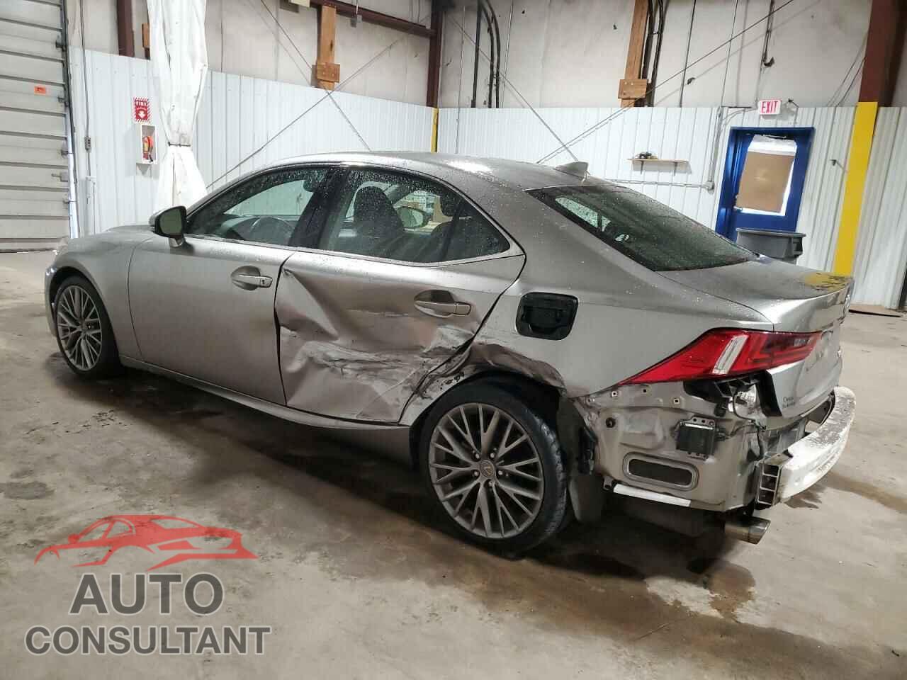 LEXUS IS 2015 - JTHCF1D29F5019038