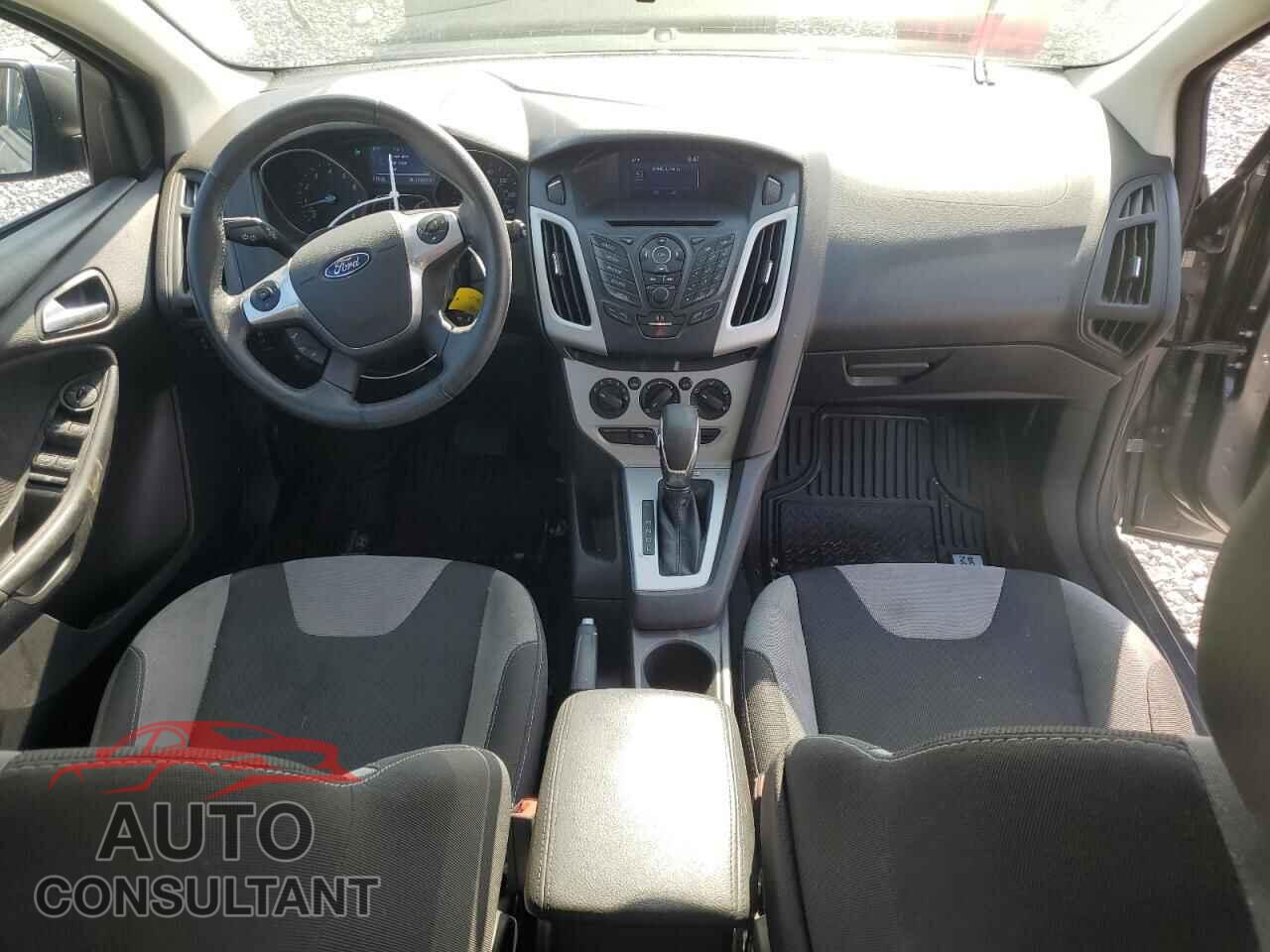 FORD FOCUS 2014 - 1FADP3K2XEL329474