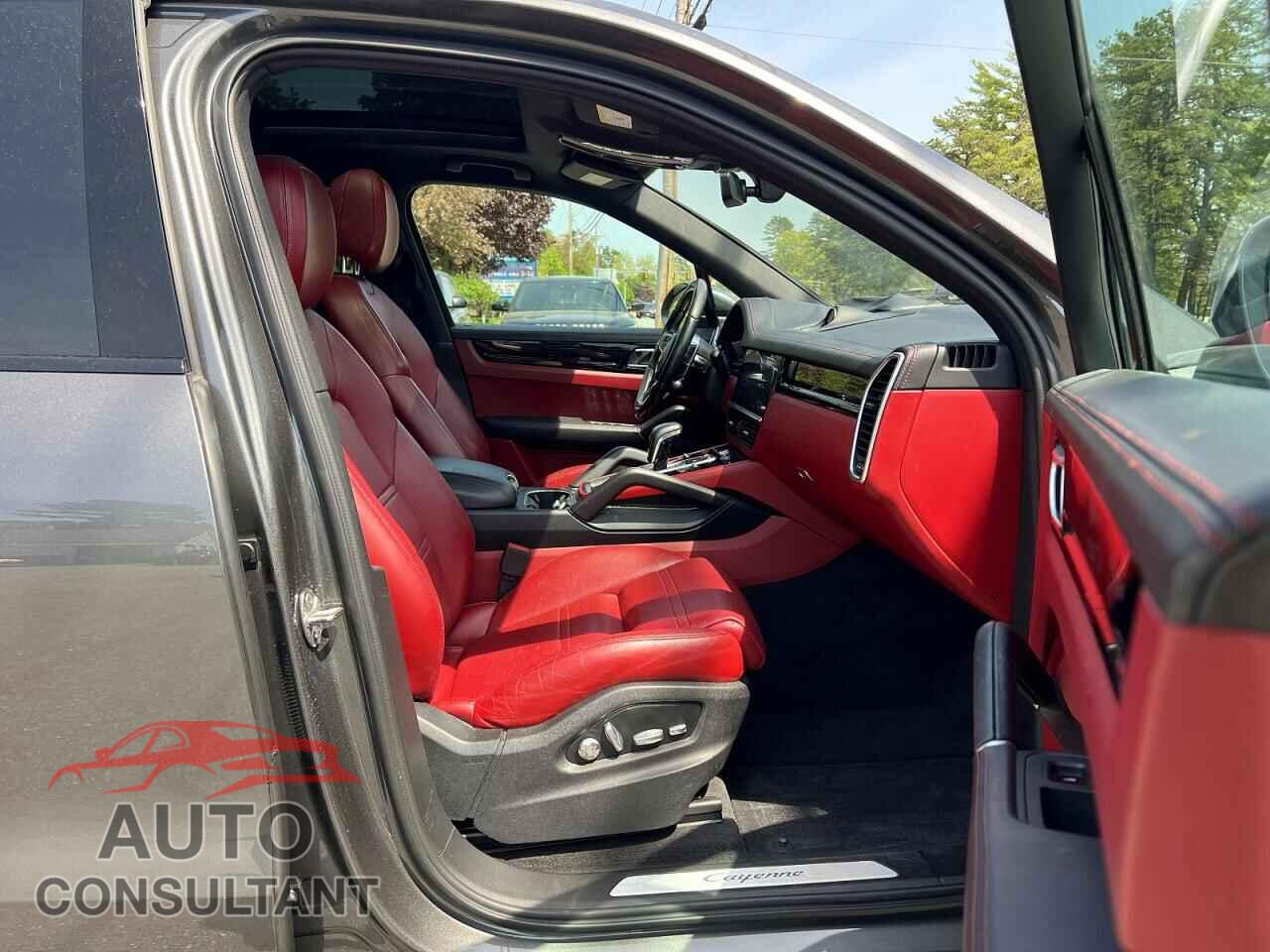 PORSCHE CAYENNE 2019 - WP1AA2AY9KDA02972