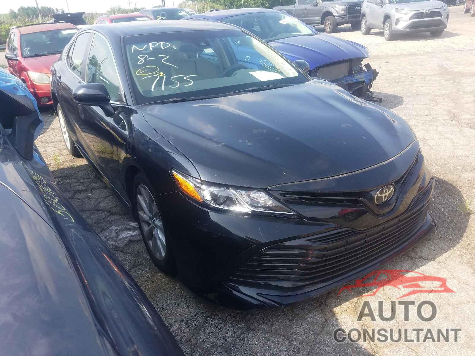 TOYOTA CAMRY 2018 - 4T1B11HK9JU597155