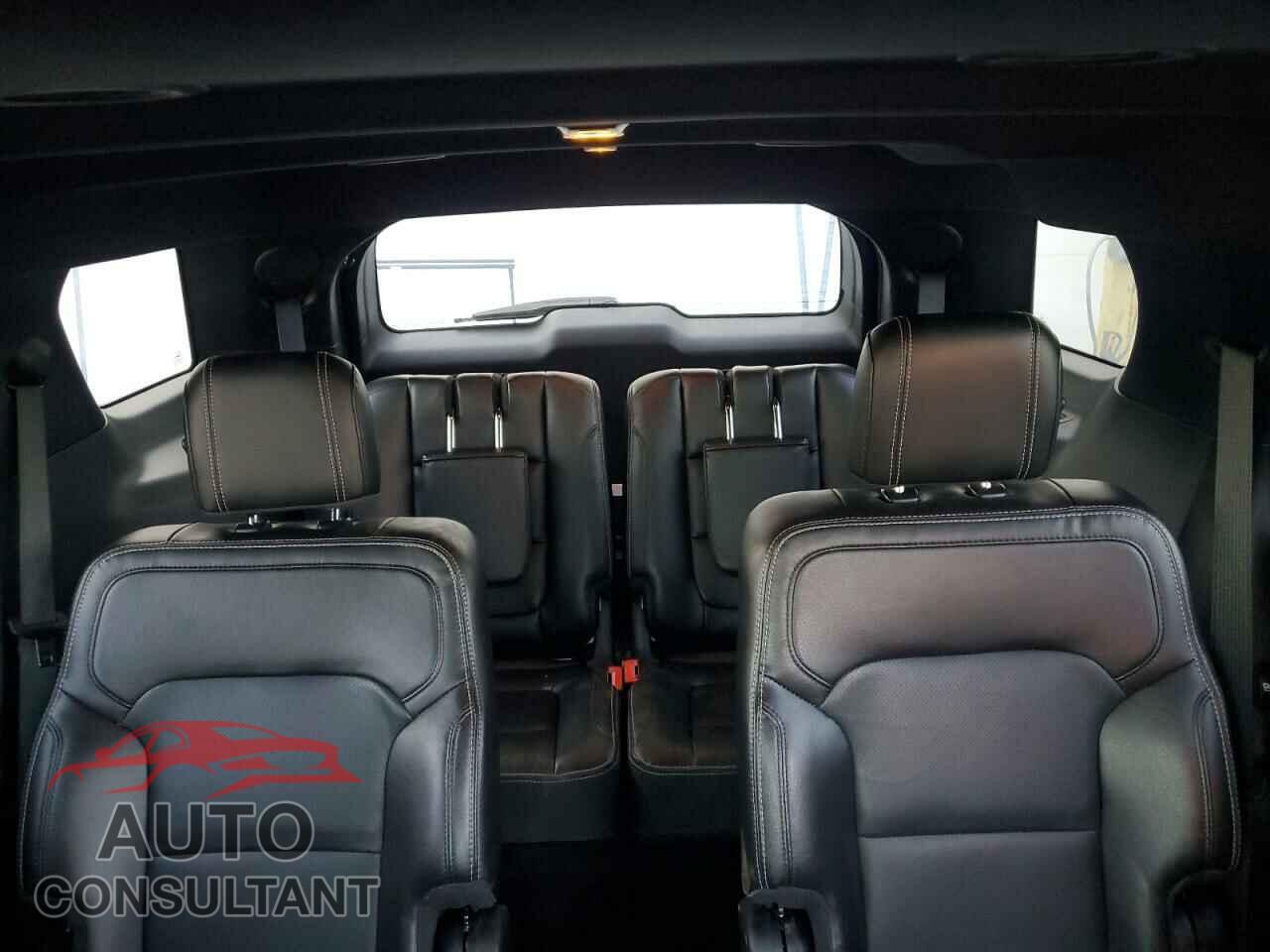 FORD EXPLORER 2018 - 1FM5K7F86JGB85102