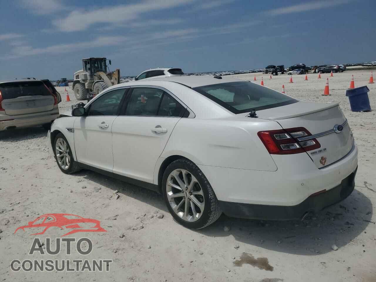 FORD TAURUS 2015 - 1FAHP2F87FG177660