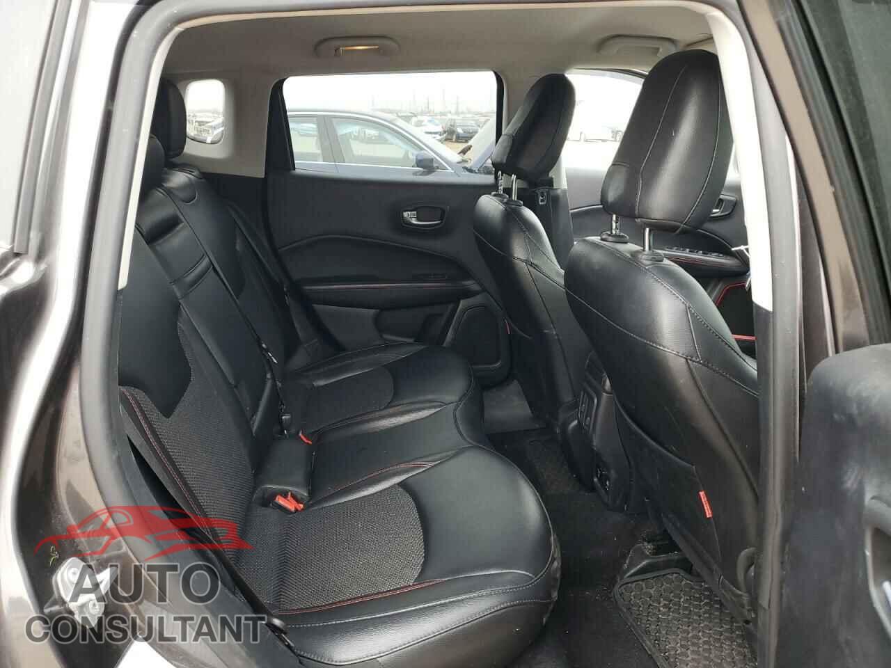 JEEP COMPASS 2019 - 3C4NJDDB3KT688152