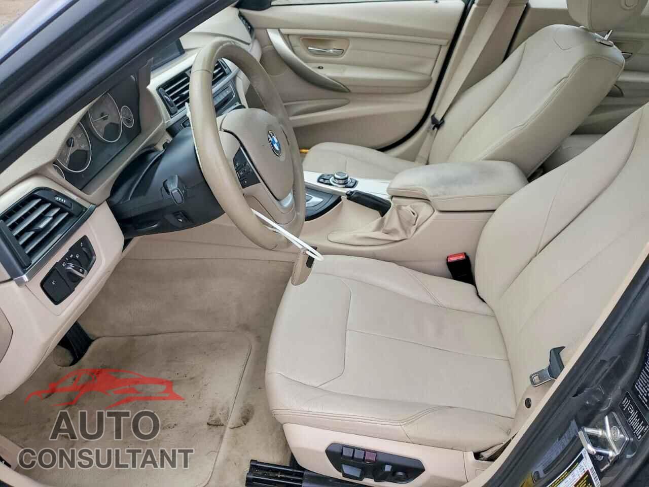 BMW 3 SERIES 2012 - WBA3A5C53CF341289