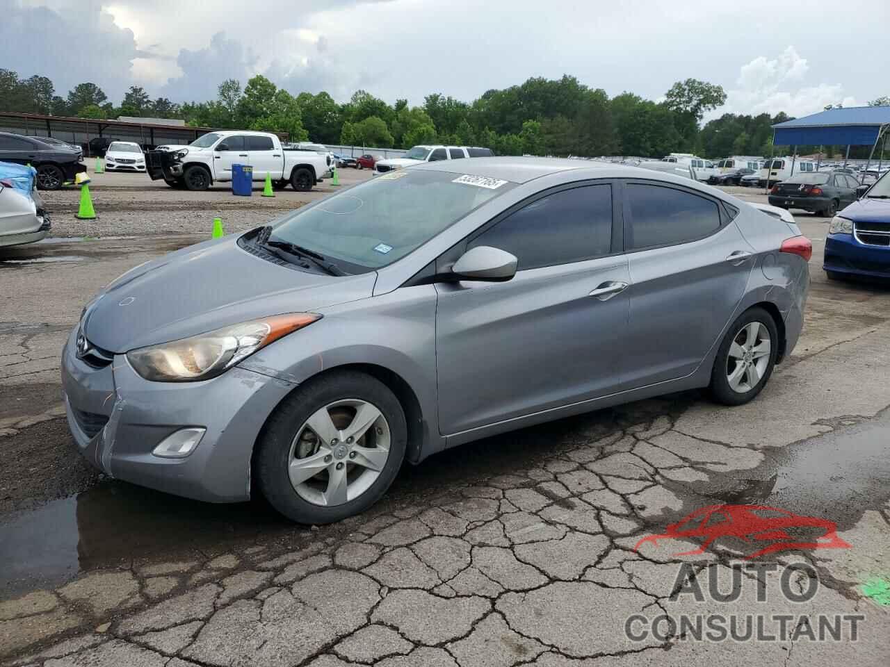 HYUNDAI ELANTRA 2013 - KMHDH4AE8DU635439