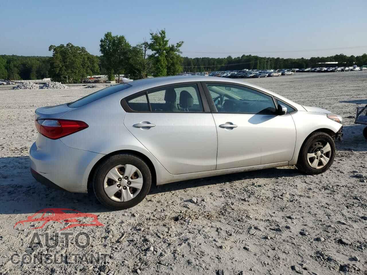 KIA FORTE 2016 - KNAFK4A68G5576055