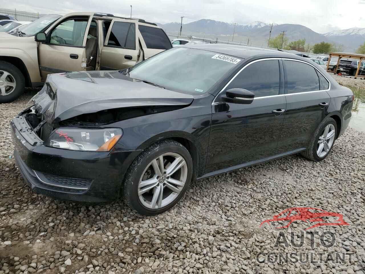 VOLKSWAGEN PASSAT 2014 - 1VWBT7A30EC037490