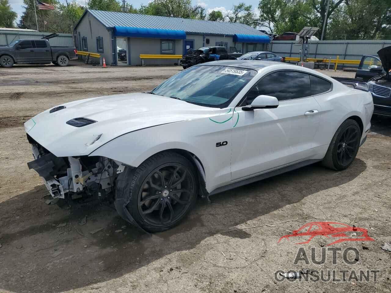 FORD MUSTANG 2019 - 1FA6P8CF8K5199735