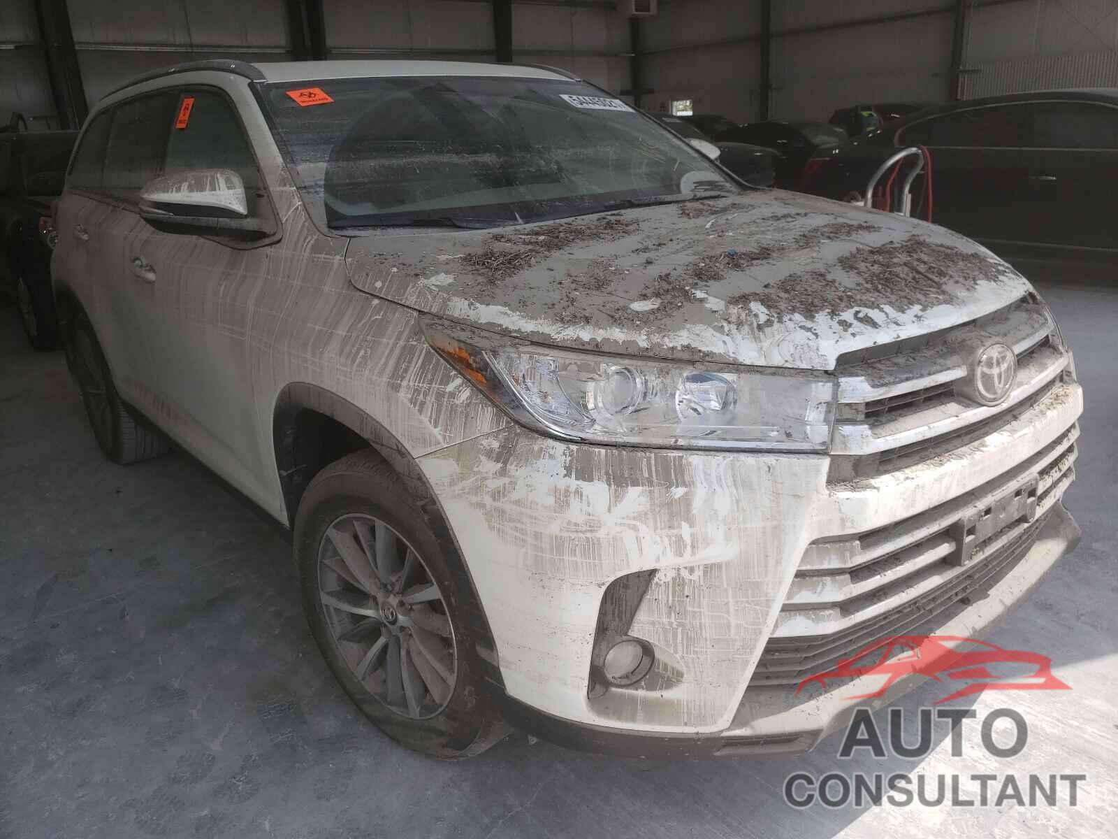 TOYOTA HIGHLANDER 2019 - 5TDJZRFH8KS617268