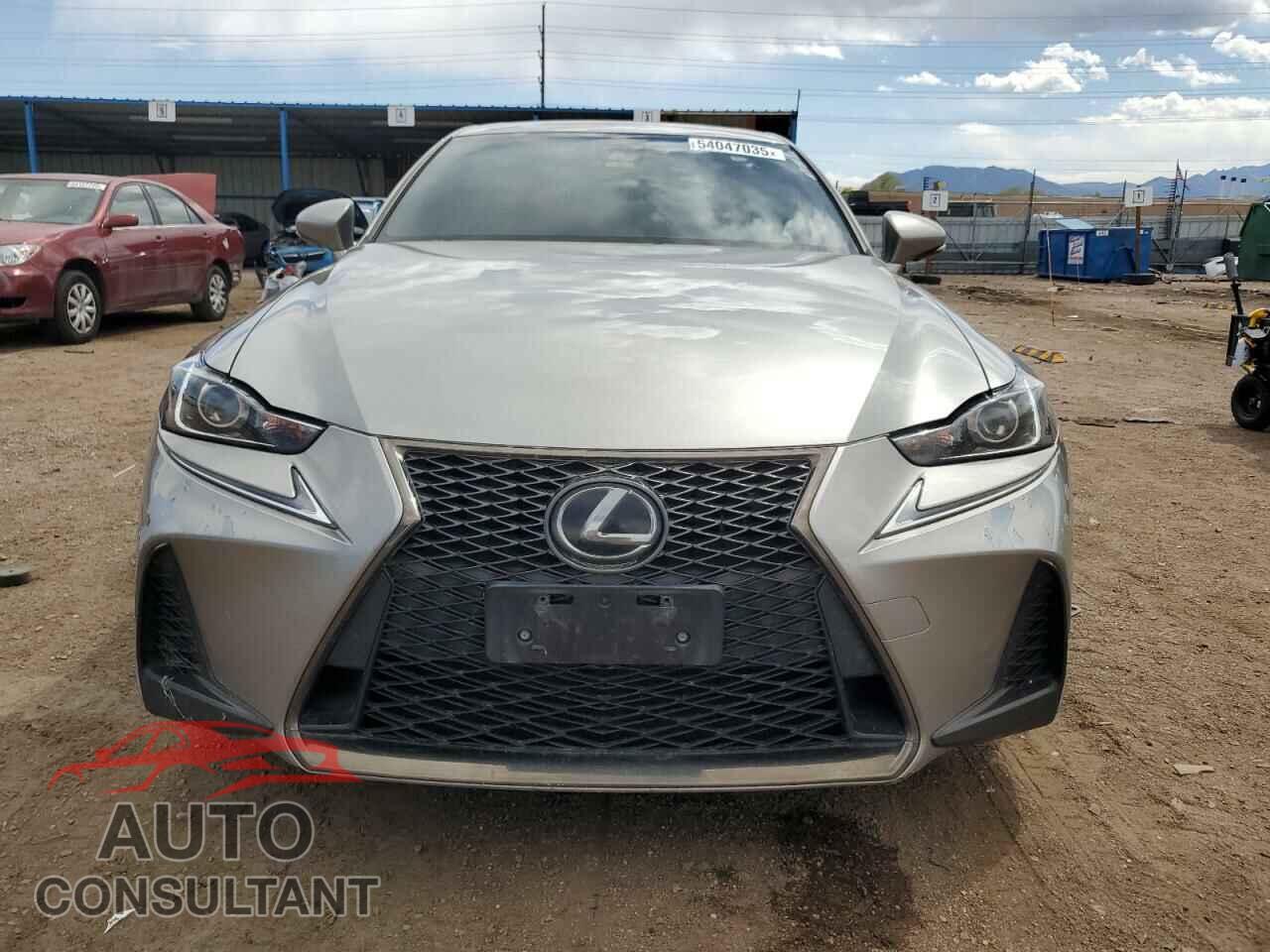 LEXUS IS 2018 - JTHC81D29J5027191