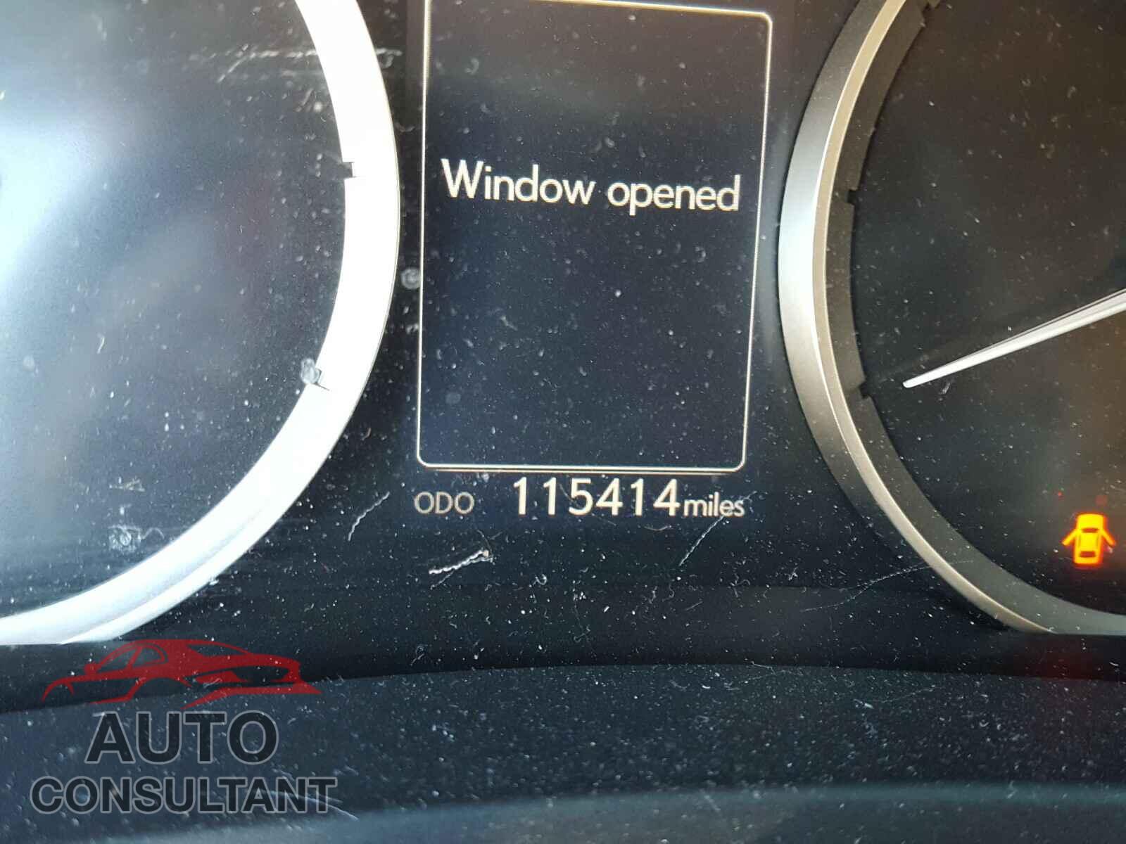 LEXUS IS 2016 - JTHBA1D24G5005155