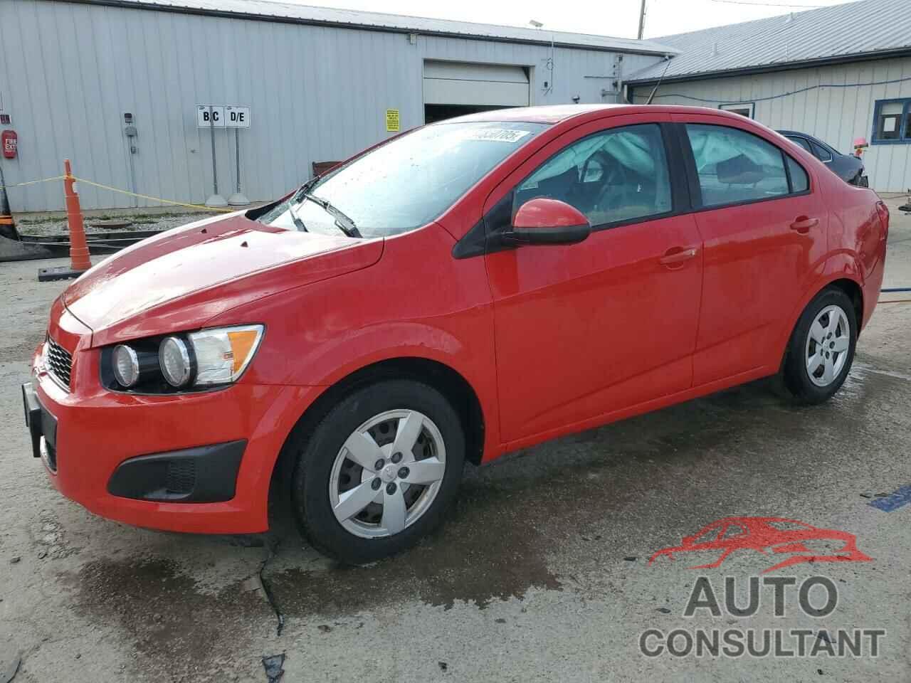 CHEVROLET SONIC 2013 - 1G1JB5SH4D4133737