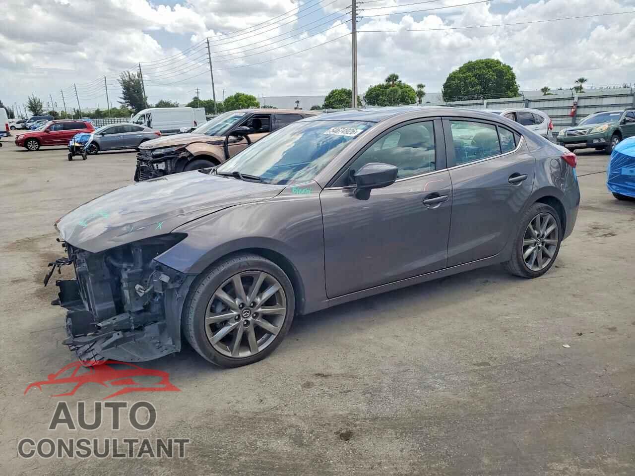 MAZDA 3 2018 - 3MZBN1W39JM214790