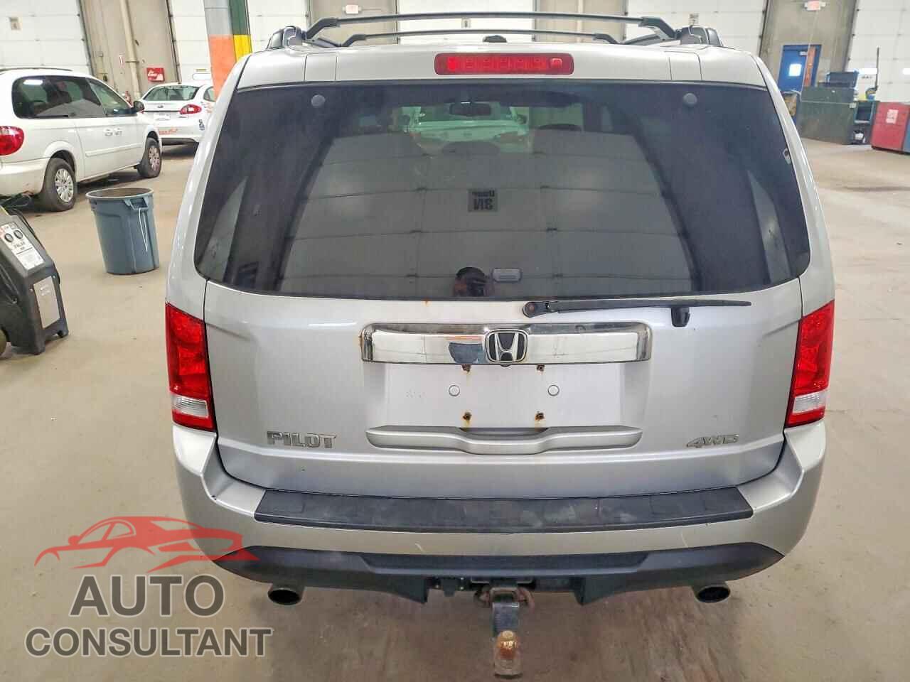 HONDA PILOT 2012 - 5FNYF4H6XCB028556