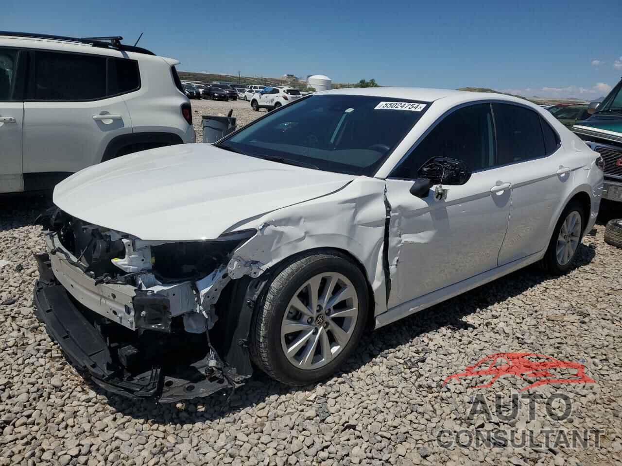 TOYOTA CAMRY 2022 - 4T1C11BK6NU069172