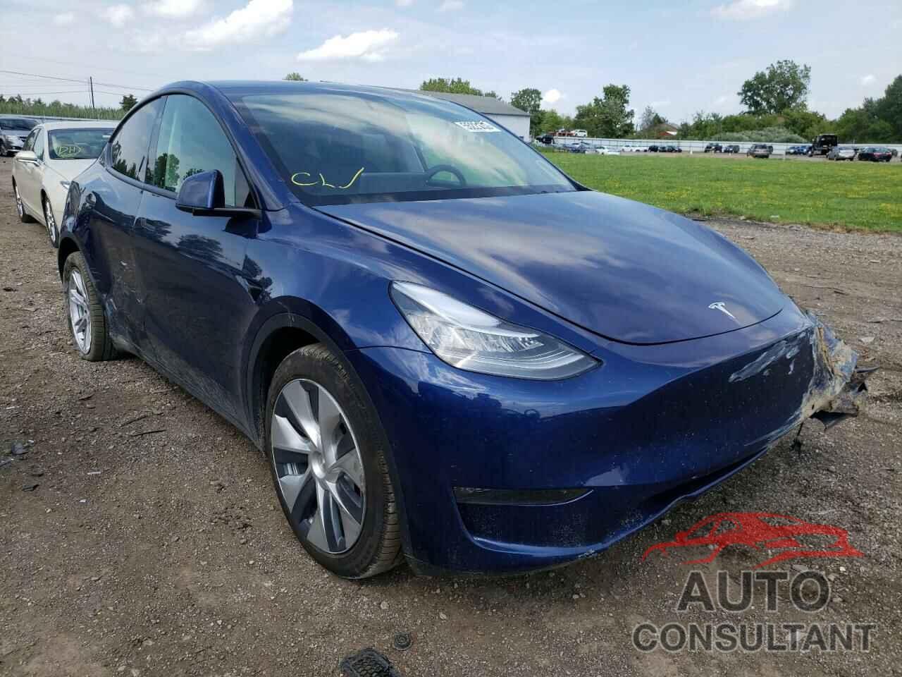 TESLA MODEL Y 2021 - 5YJYGDEE2MF140813