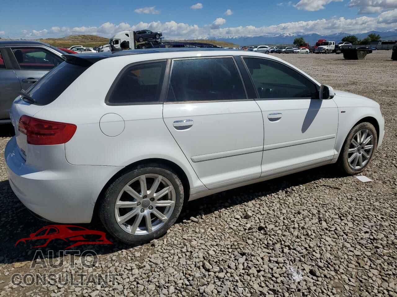 AUDI A3 2013 - WAUMFAFM7DA031775