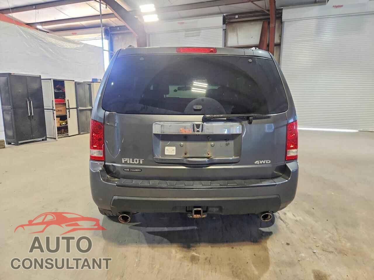 HONDA PILOT 2011 - 5FNYF4H58BB107004