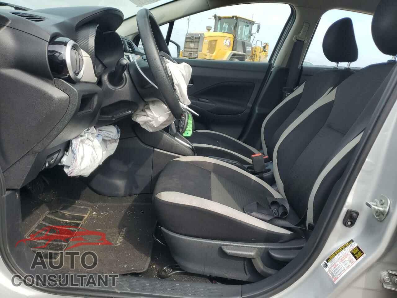 NISSAN VERSA 2021 - 3N1CN8EV5ML829353