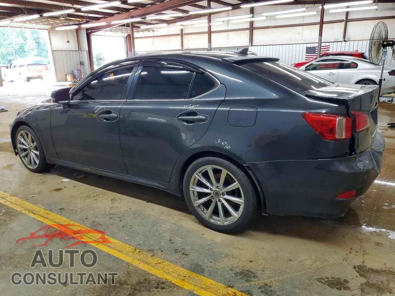 LEXUS IS 2011 - JTHBF5C22B5150696