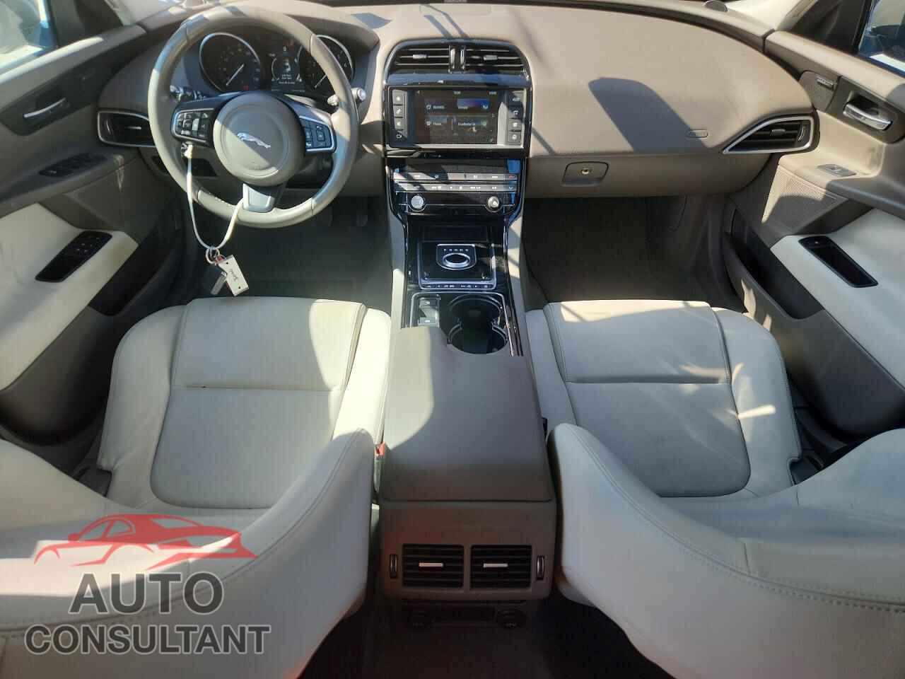 JAGUAR XE 2017 - SAJAJ4BVXHA973363