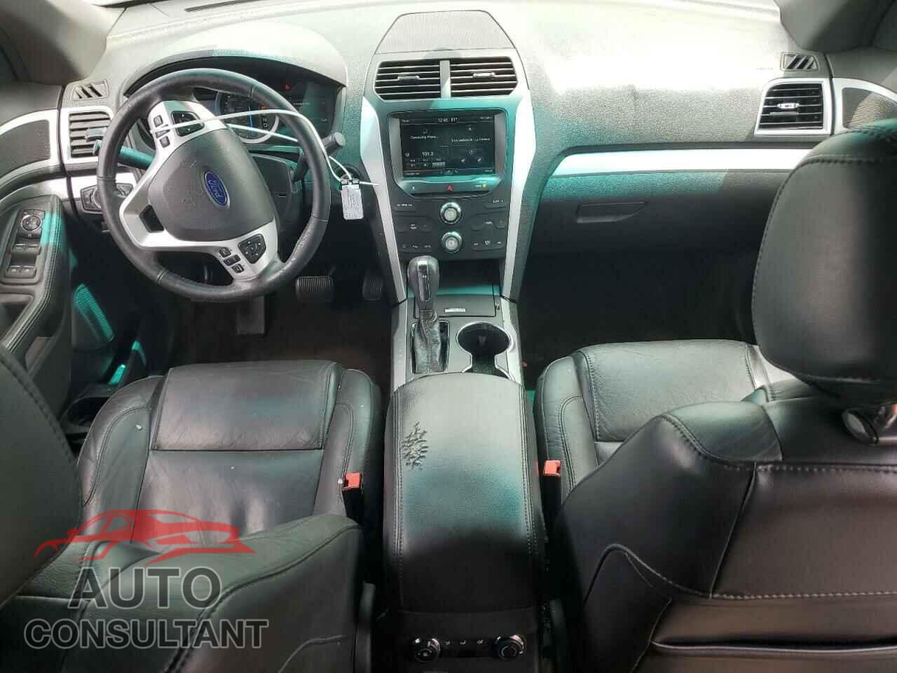 FORD EXPLORER 2015 - 1FM5K7D88FGA93631