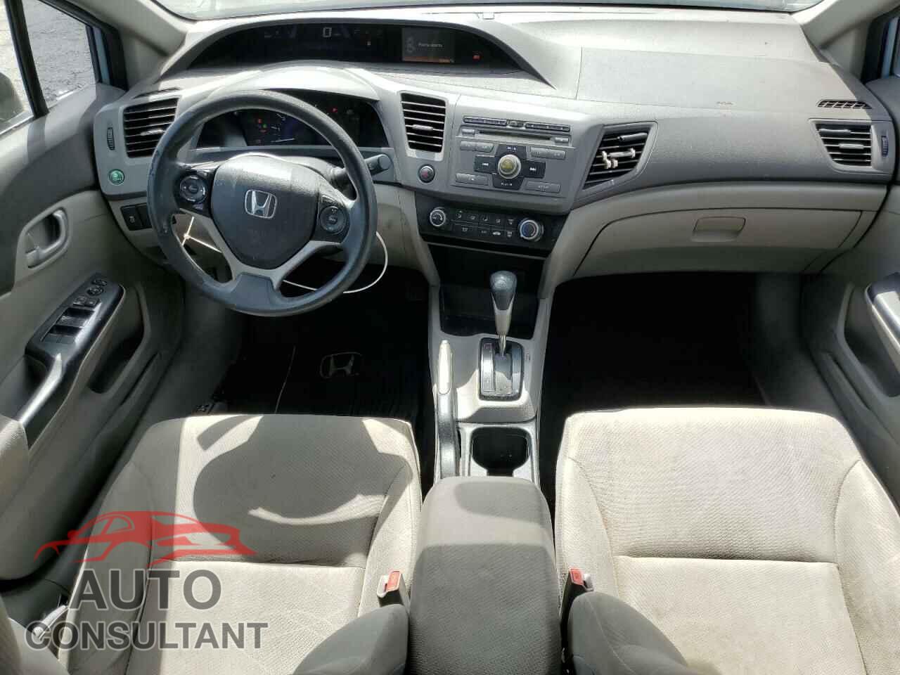 HONDA CIVIC 2012 - 2HGFB2F52CH520205