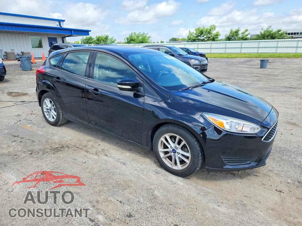 FORD FOCUS 2017 - 1FADP3K26HL339357