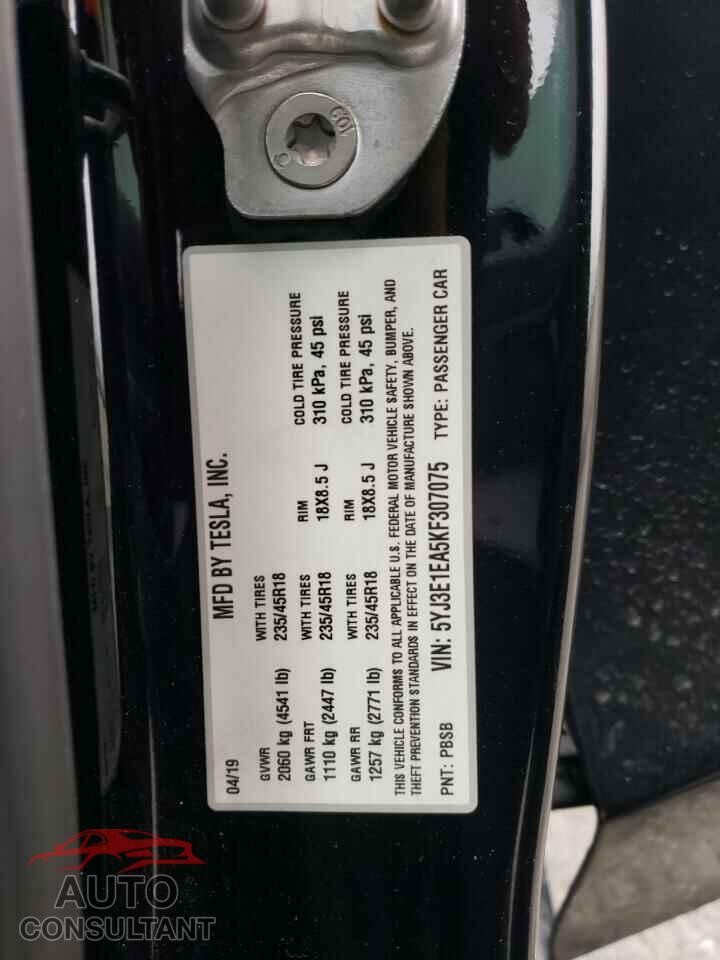 TESLA MODEL 3 2019 - 5YJ3E1EA5KF307075