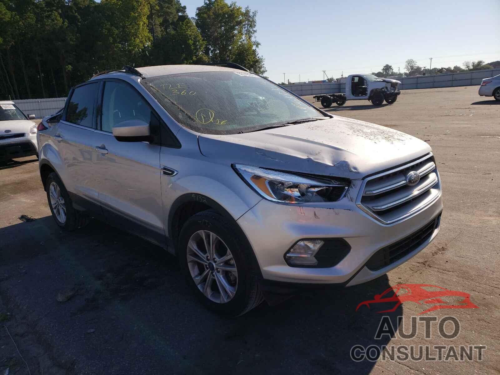 FORD ESCAPE 2018 - 1FMCU0GD7JUB35587