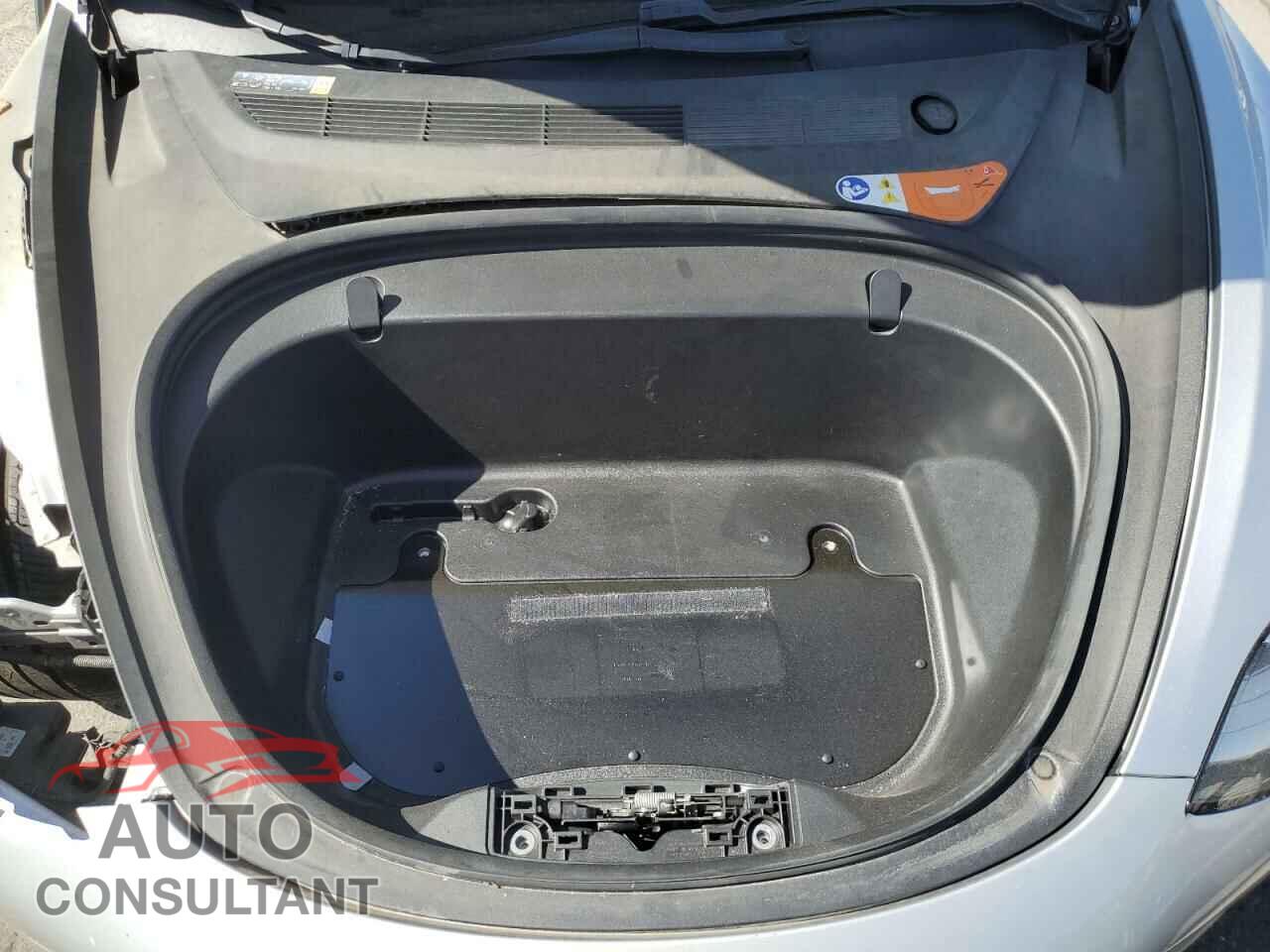 TESLA MODEL 3 2018 - 5YJ3E1EA4JF013522